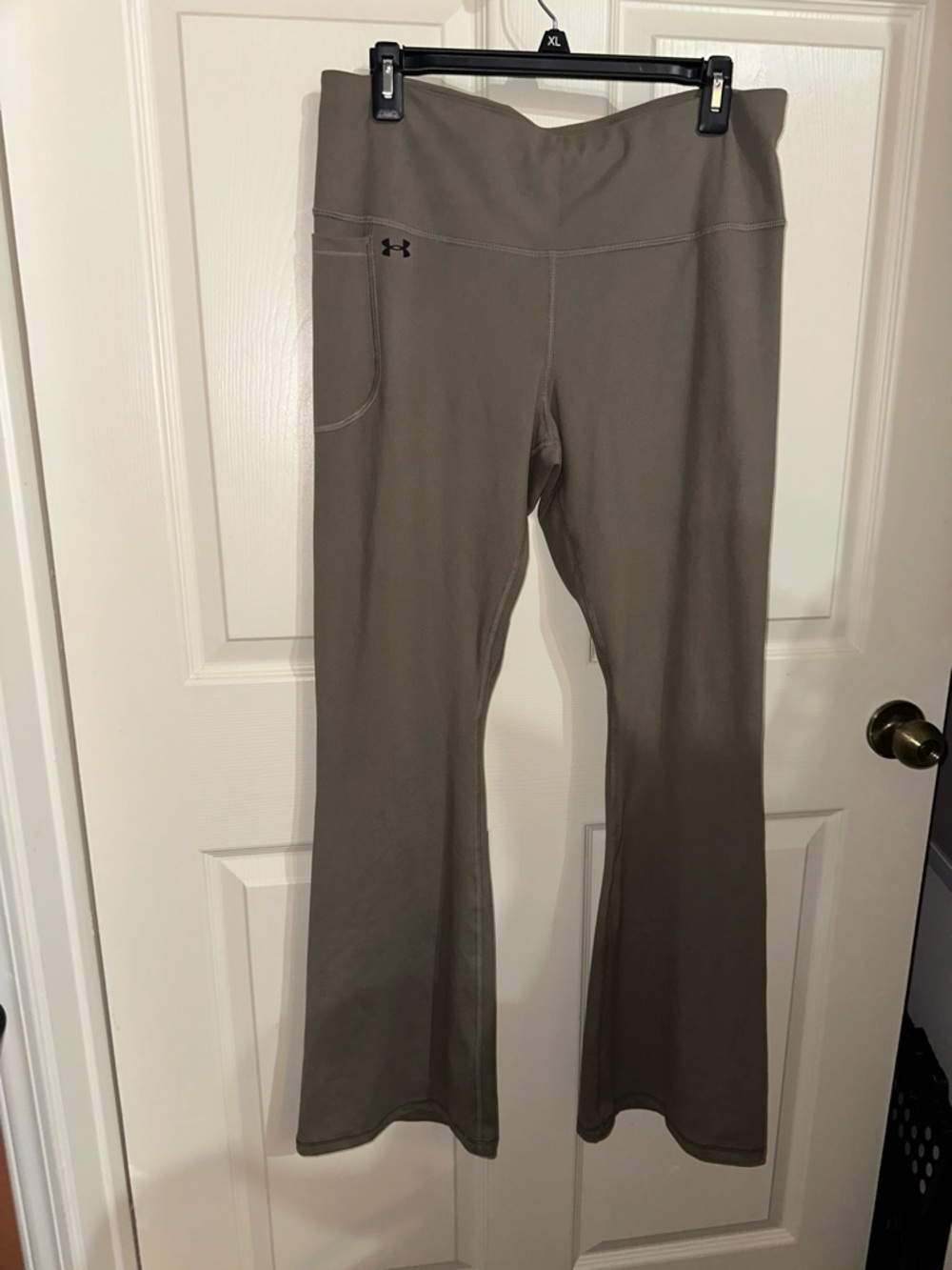 Under Armour Olive Flare Athletic Leggings yoga pants XL NWT athleisure gym